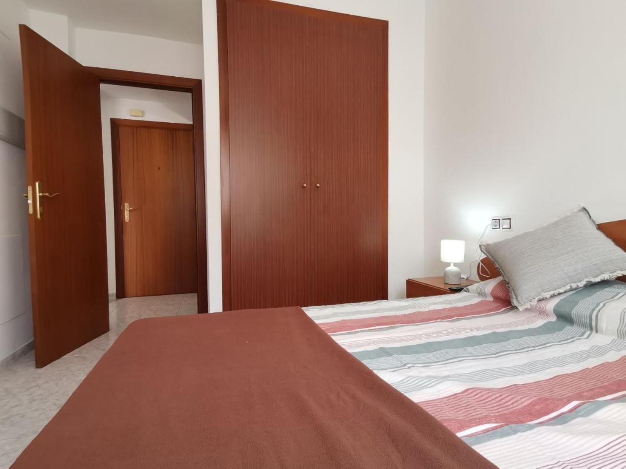 Apartamento Apartamento+parking +piscina A 250mts Playa Fenals